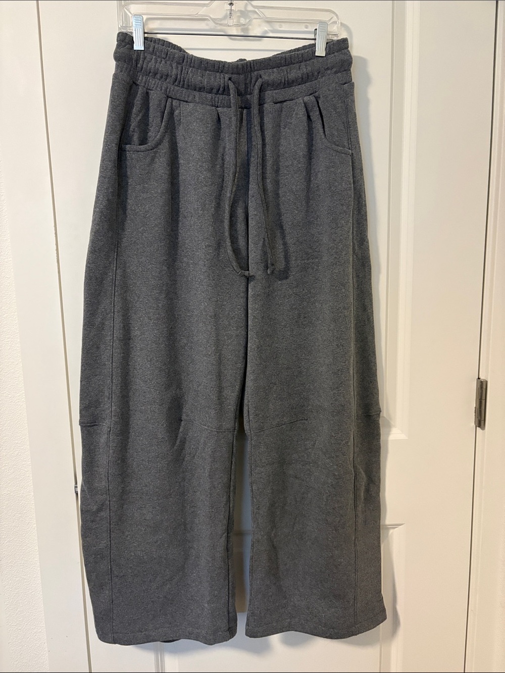 Zenana Women’s Barrel-Leg Drawstring Sweatpants - Charcoal